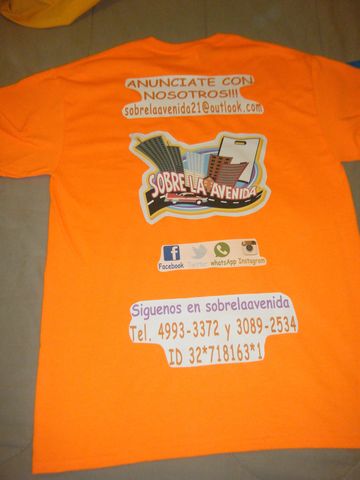 Colores intensos promocionando tu negocio. Algodón 100%.